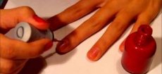 Техника нанесения лака: красный и опасный  