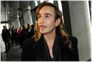 В октябре 1996-го креативным директором Dior стал Джон Гальяно